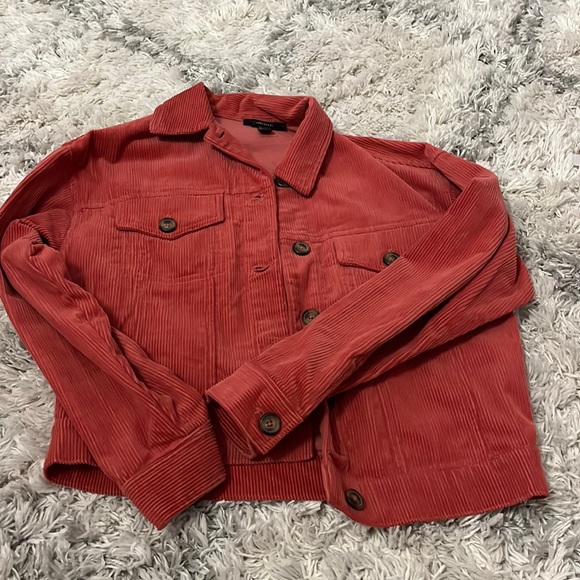 Forever 21 red/orange jack with buttons! The material is corduroy! - Picture 1 of 3